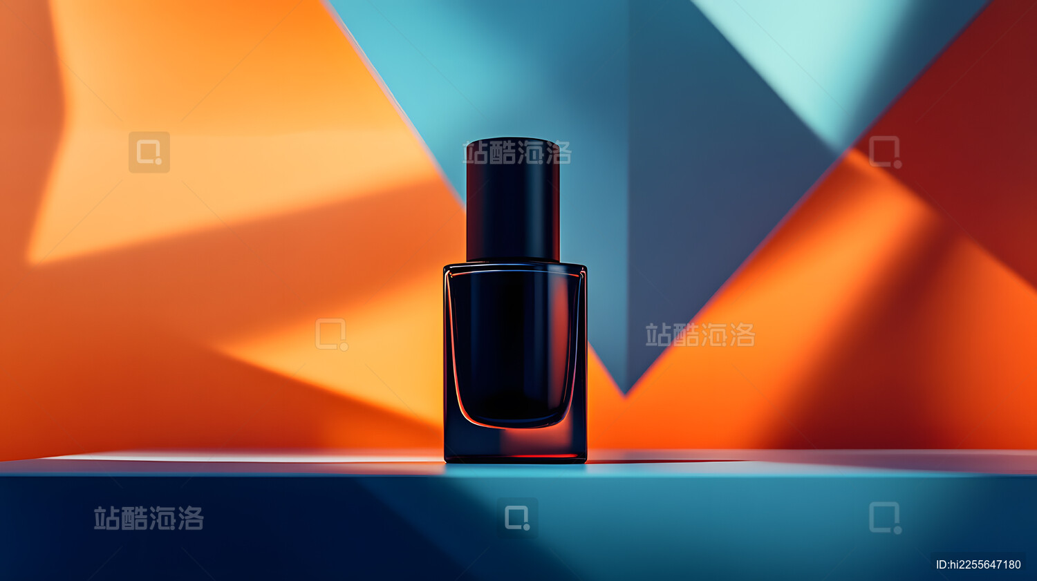 现代简约蓝橙色背景中的化妆品瓶子