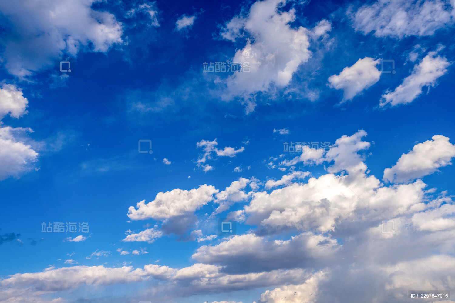 蓝天白云积雨云