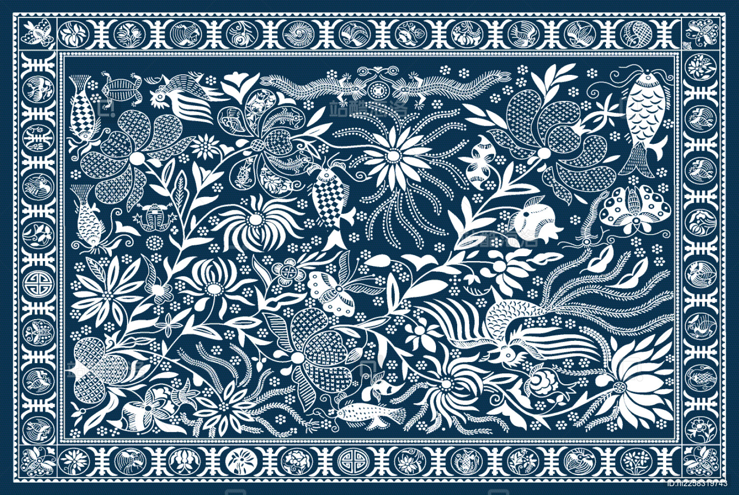 贵州水族蜡染被面上的龙凤花鸟鱼虫纹