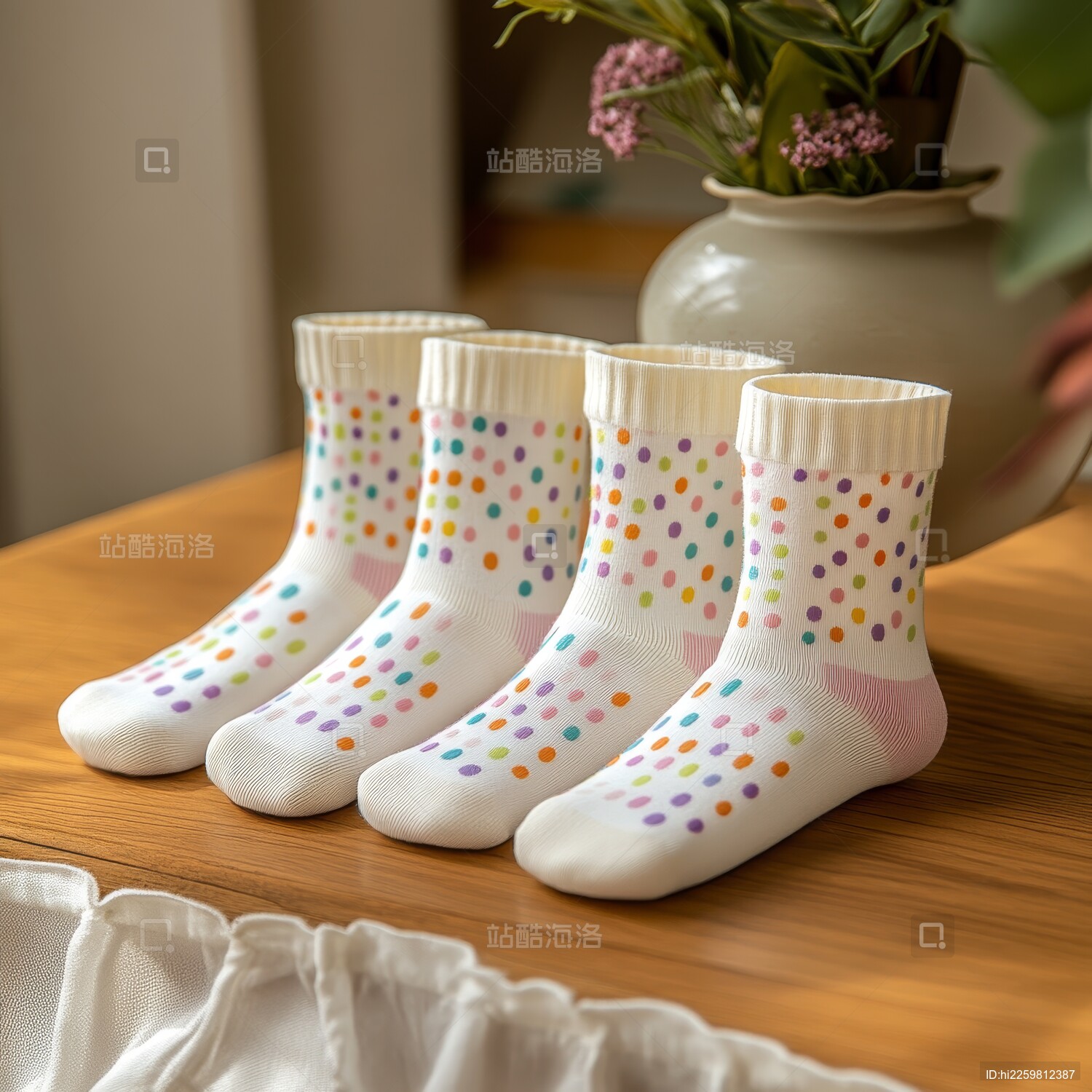 彩点童袜萌趣四双