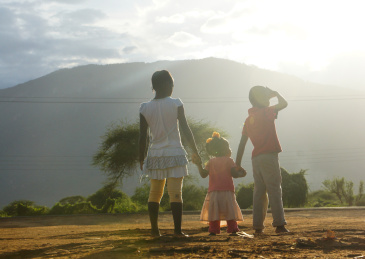 肯尼亚的孩子-一起去看山