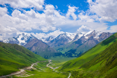 新疆乔尔玛自然风光