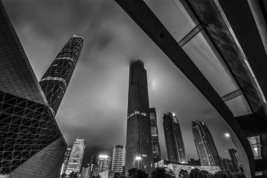 广州珠江新城黑白现代化建筑