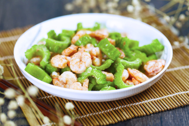 苦瓜炒虾仁 虾仁 苦瓜