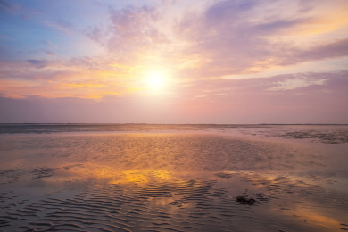中国杭州湾跨海大桥风光