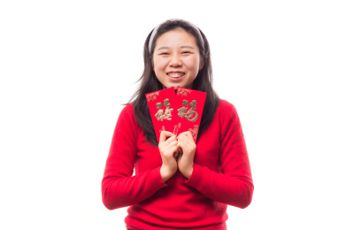中国女孩手拿红包