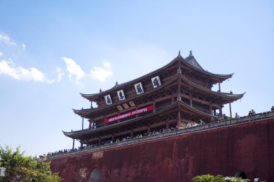 中国云南省红河州建水古城朝阳楼航拍