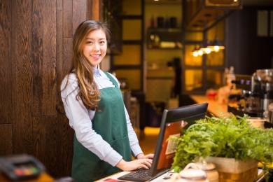 肖像女服务员和咖啡馆服务员