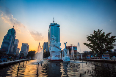 广场黄昏 南京 明故宫