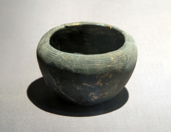 中国春秋时期陶钵砂泥器皿工艺品