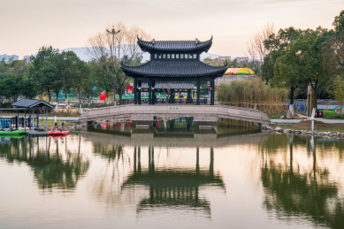 中国江苏省无锡宜兴市城市风光