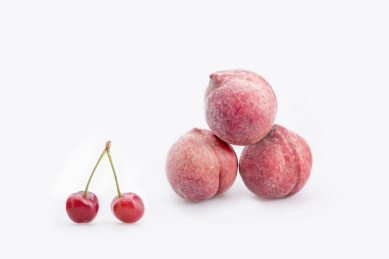 水蜜桃与樱桃 串 亚洲