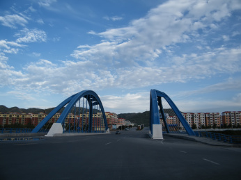 青海省西宁市南川河桥梁建筑景观