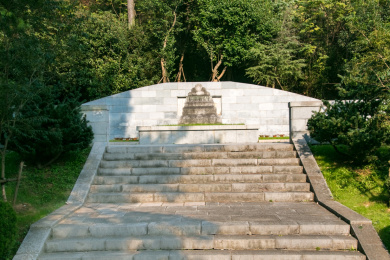 中国江苏省南京市郑和墓园人物雕像装饰建筑