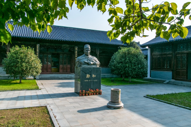 中国江苏省南京市郑和墓园人物雕像装饰建筑