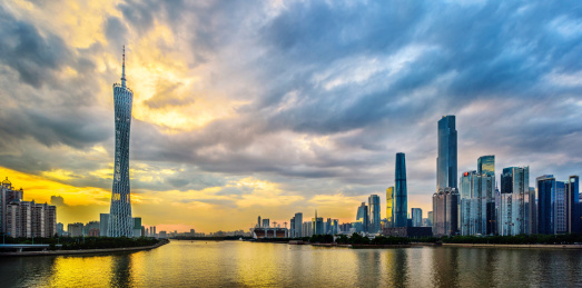 中国广州城市天际线全景珠江