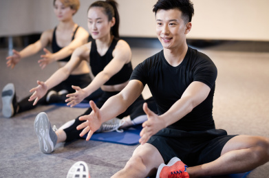 教练指导学员训练