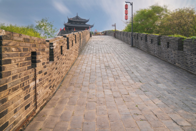 中国江苏省苏州市常熟古城墙风光