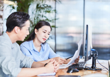 商务人士在办公