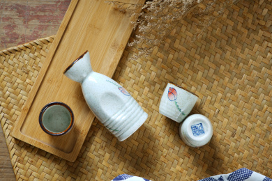 手绘莲花陶瓷清酒具