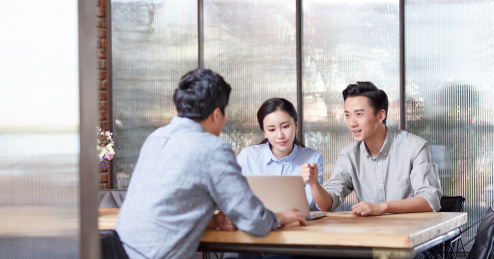 城市白领在工作