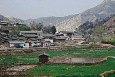 丽江市宁蒗县彝族山寨建筑景观