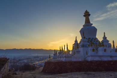 香格里拉白塔寺公园建筑景观