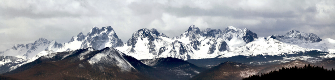 香格里拉哈巴雪山自然景观