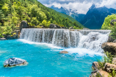 丽江蓝月谷白水河景观