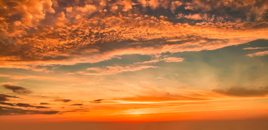 彩霞天空