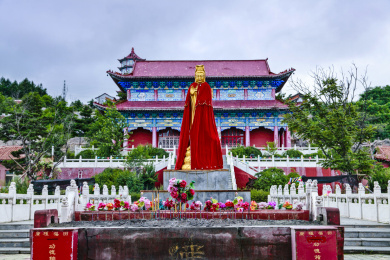 吉林省珲春市灵宝禅寺观音菩萨雕像建筑景观