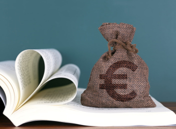 书本上的钱袋子