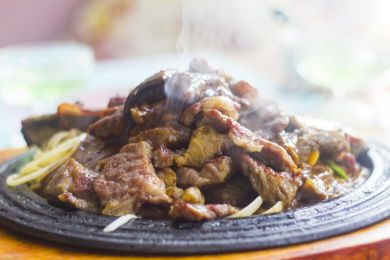 刚出的七分熟牛排 牛肉