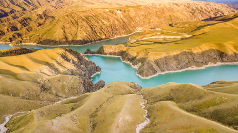 喀拉峻草原阔克苏大峡谷