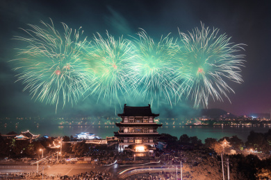 杜甫江阁烟花