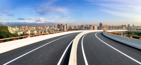 城市景观与高速公路