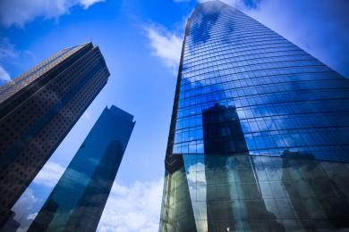 办公楼的背景下,中国上海的标志性建筑.