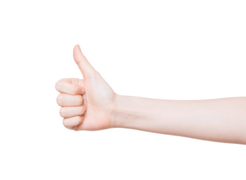 成年女性的手竖起大拇指