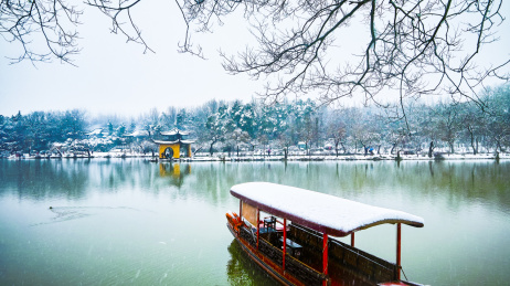 雪中瘦西湖图片