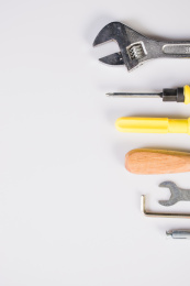 各式各样的工具平铺