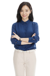 年轻商务女性