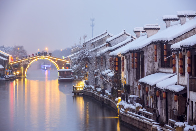 江苏无锡江南古镇南长街雪景_站酷海洛_正版图片_视频_字体_音乐素材