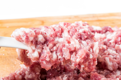 一勺超有食欲的新鲜猪肉泥/肉馅