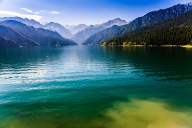 新疆天山天池大海视频 新疆天山天池大海视频