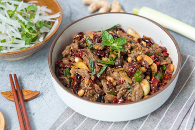 贵州美食香辣隔子肉
