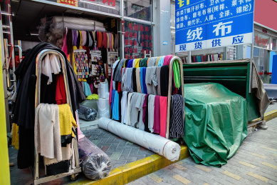 服装面料市场的面料，布匹，色卡