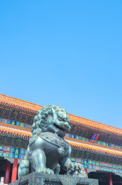 中国北京故宫太和门前雌铜狮