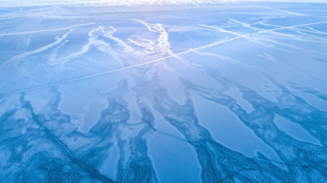 青海湖冰面航拍