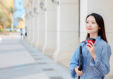 休闲状态的女性