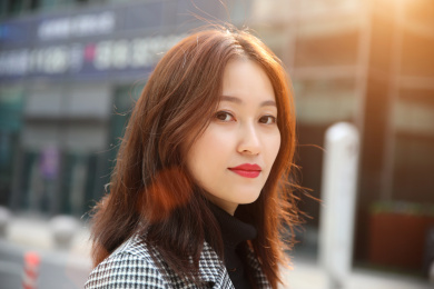 长发时尚美女户外街拍